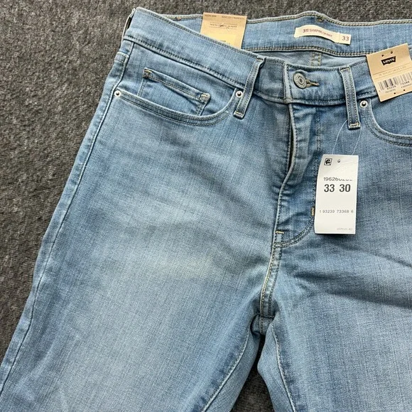 Levi's 311 Shaping Skinny Jeans Womens Size 33x30 16 Short Blue Light Wash - Picture 9 of 13